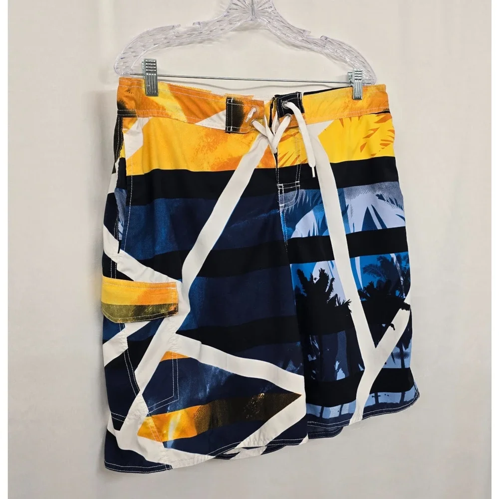 Maui Waves Swim Trunks Men's 2XL Blue Gold Tropical Mesh Lining Tie Front Pocket
